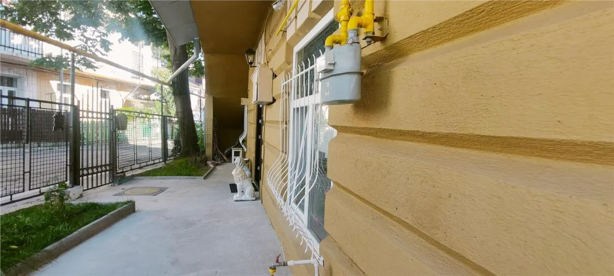 APARTAMENT ULTRACENTRAL , PIATA UNIRII, CUZA VODA 70 MP PLUS CURTE - foto 9