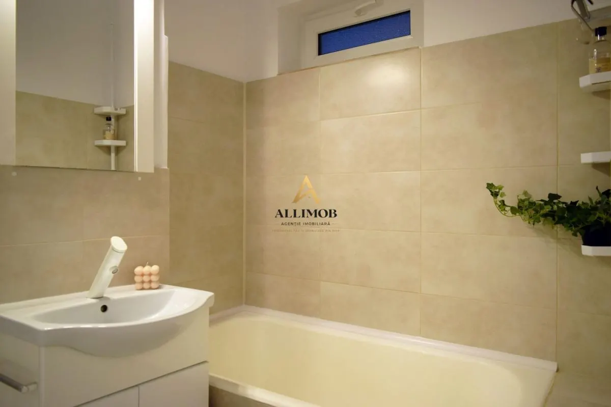 Apartament 3 camere in Targoviste, zona Micro 6 - foto 17