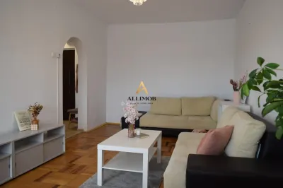 Apartament 3 camere in Targoviste, zona Micro 6 - foto 3