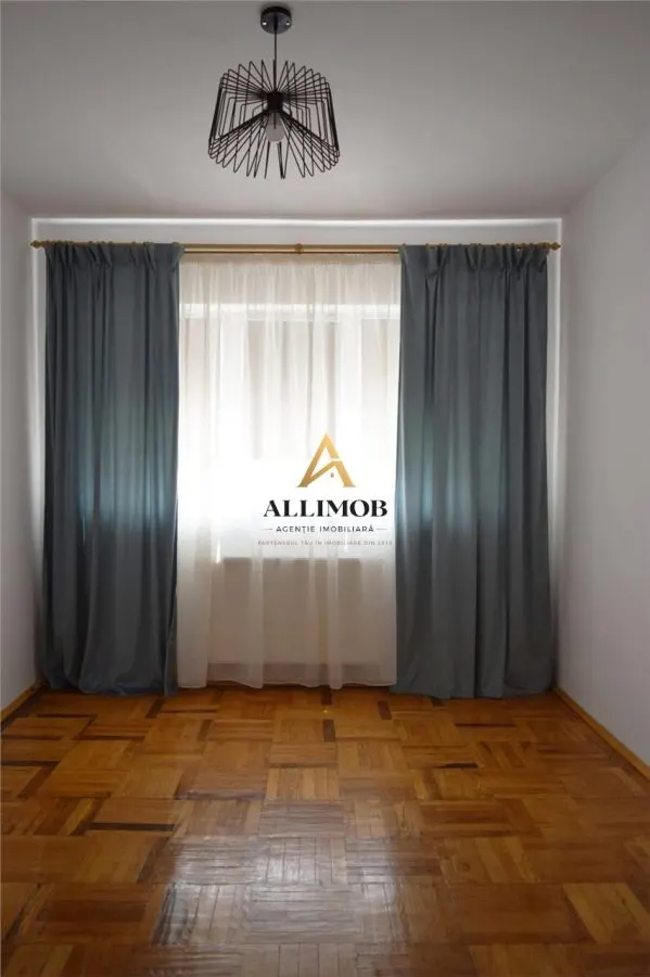 Apartament 3 camere in Targoviste, zona Micro 6 - foto 7