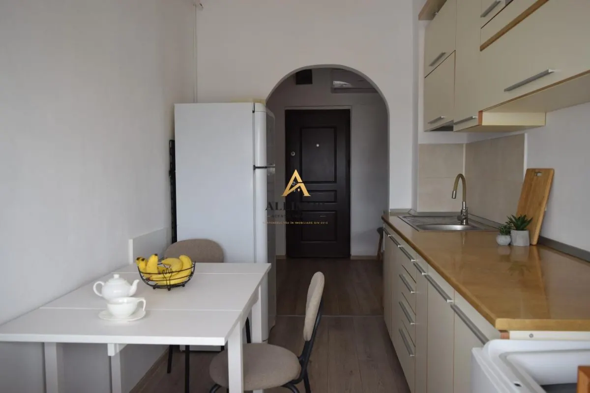 Apartament 3 camere in Targoviste, zona Micro 6 - foto 10
