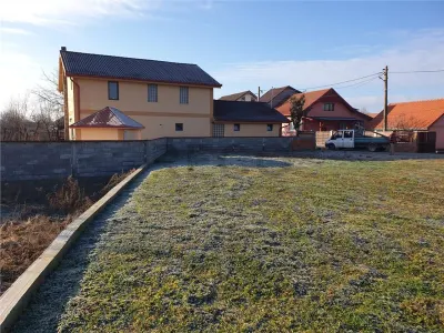 RECO Teren intravilan in Bors cu toate utilitatile - foto 4