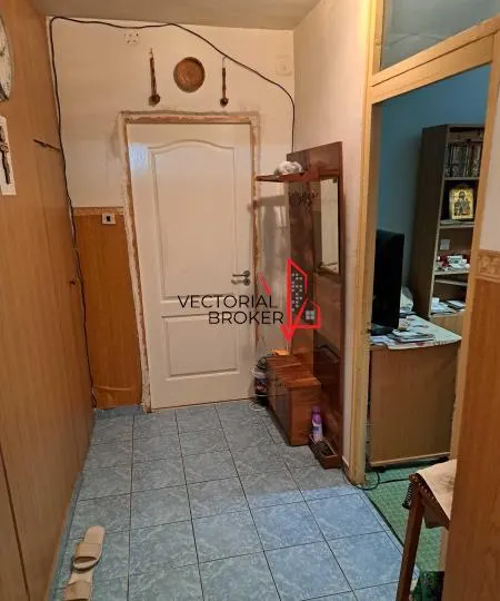 Apartament 3 camere Vitan Auchan - foto 1