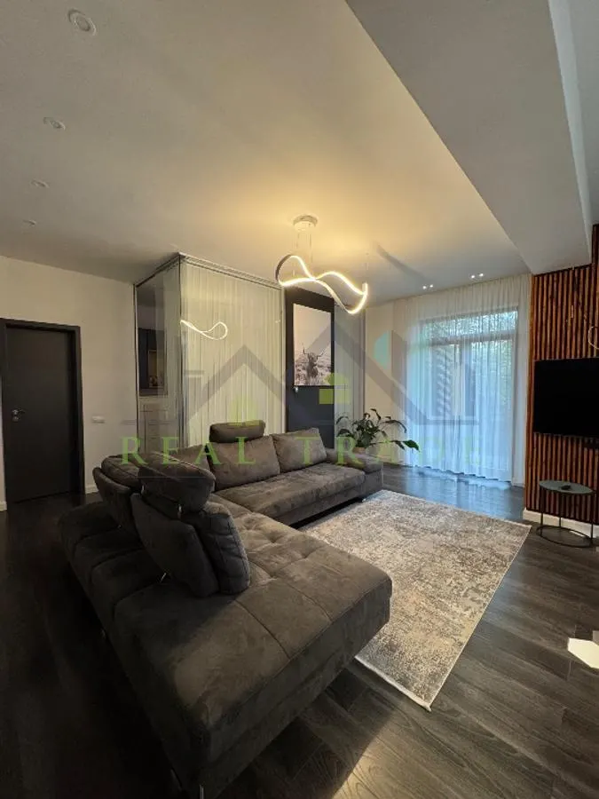 Apartament 3 camere lux, bloc nou - foto 1