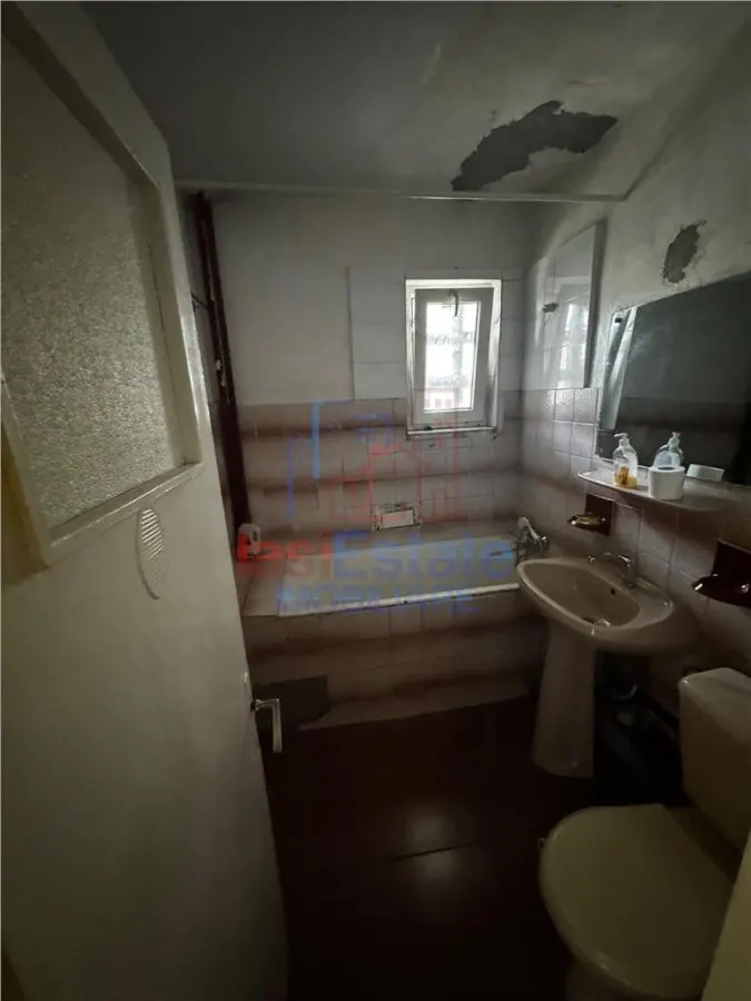 Apartament 3 camere zona Podu Ros - foto 5