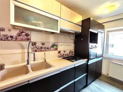 Apartament 3 camere , etaj intermediar - Astra - foto 4