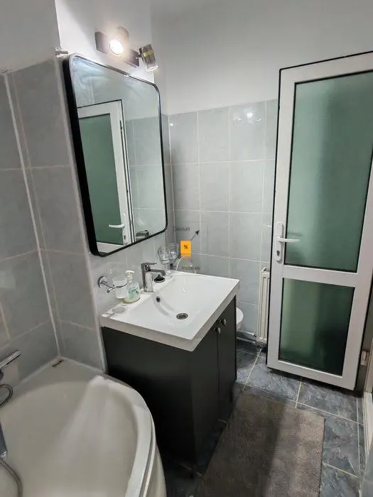Inchiriere apartament  2 camere zona Republicii - foto 6