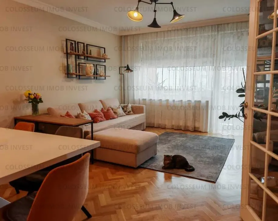Apartament 3 camere, decomandat - zona Brasovul Vechi - foto 1