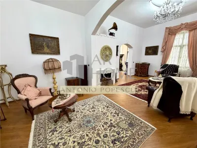 Casa 11 camere D+P,cu o arhitectura deosebita, ultracentral, Ploiesti. - foto 4