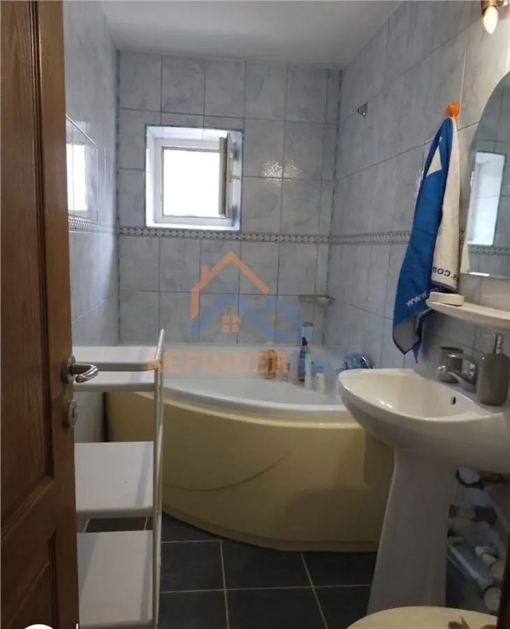 Apartament 3 camere Unirii decomandat etaj 2 - foto 6