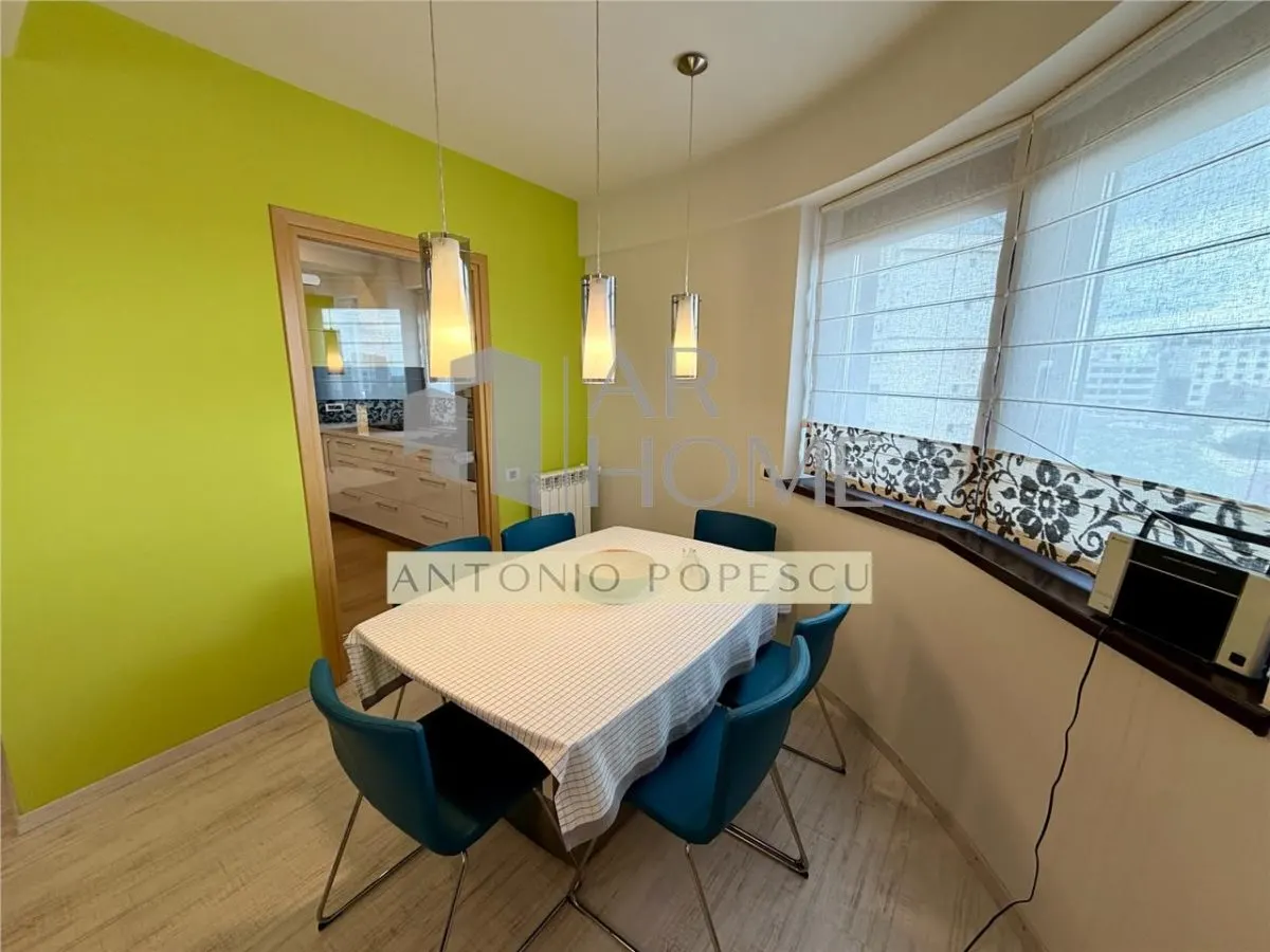 Apartament 3 camere, parcare subterana, Ploiesti, ultracentral. - foto 17
