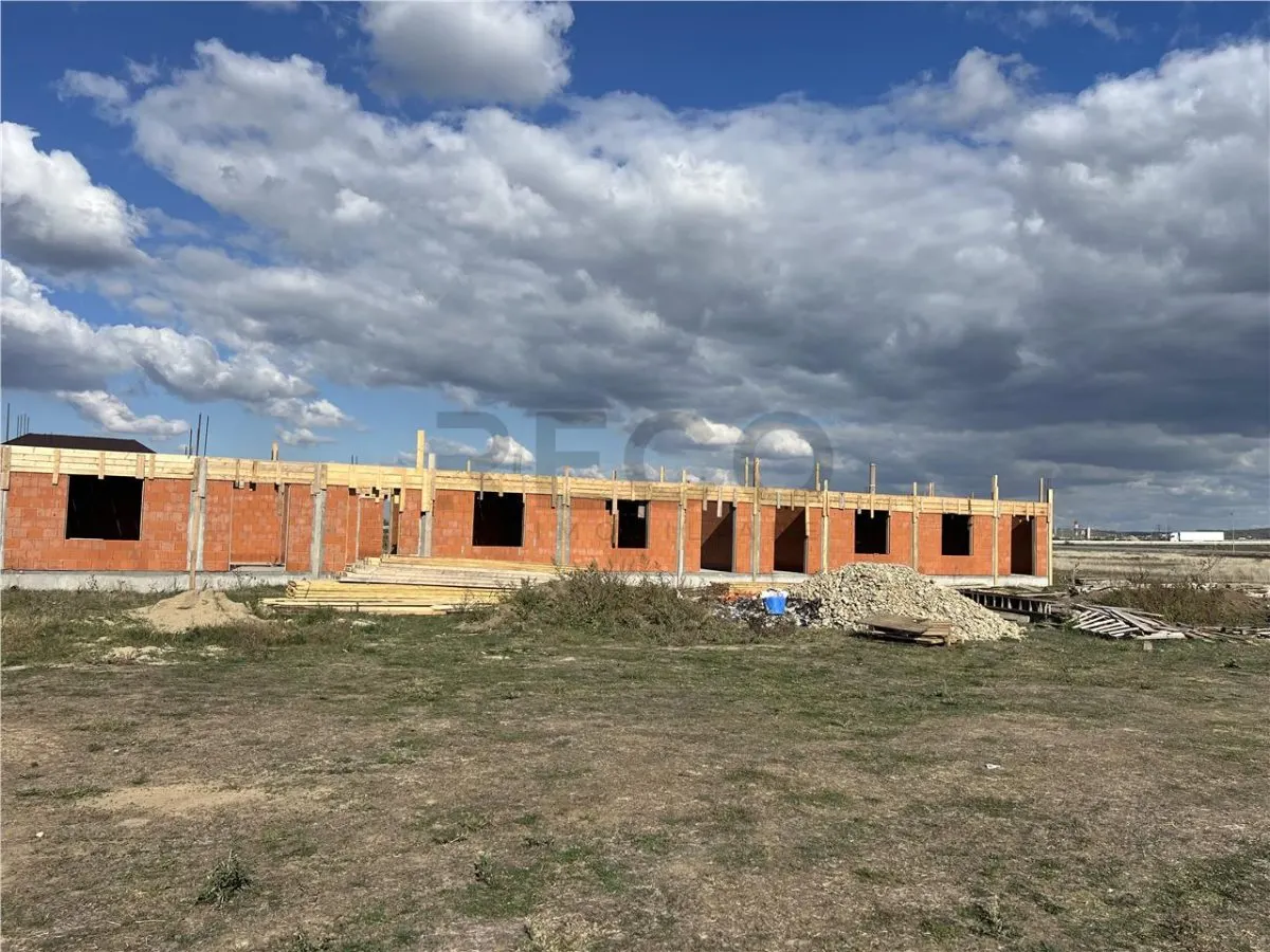 RECO 5 camere casa în Santandrei - foto 9