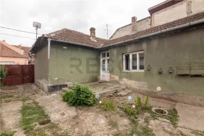 RECO Casa renovabila cu teren de 620 mp in Cantemir - foto 5