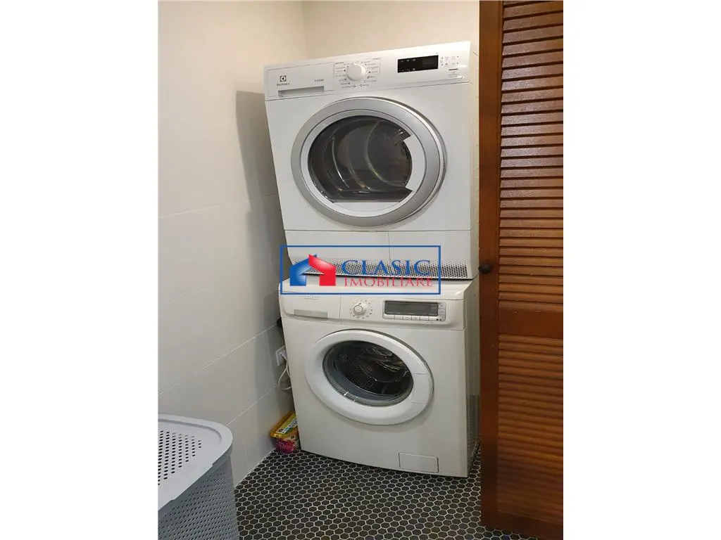 Inchiriere apartament 3 camere de LUX in Centru- Piata Mihai Viteazu - foto 16