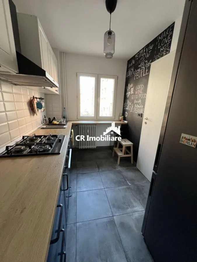 Apartament 3 camere Titan loc de Parcare - foto 3