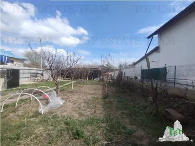 Ocazie! Teren generos 700 mp, include casa cu panouri fotovoltaice, langa Bucuresti, comuna 1 Decembrie - foto 2