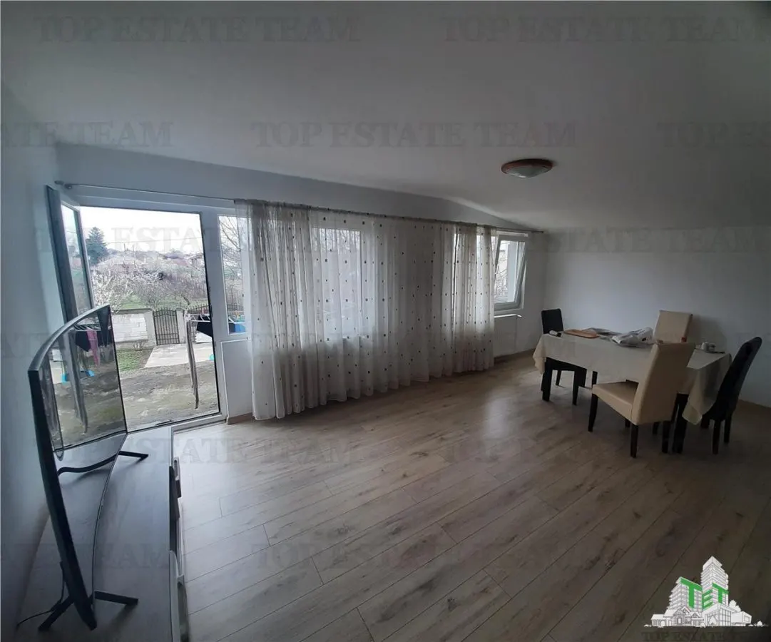 Casa spatioasa cu 8 camere si teren de 801 mp - ideala pentru 2 familii - foto 2