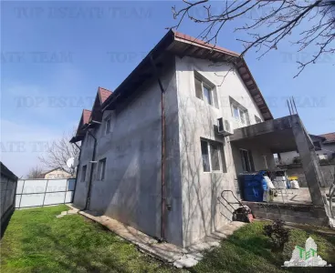Casa spatioasa cu 8 camere si teren de 801 mp - ideala pentru 2 familii - foto 16