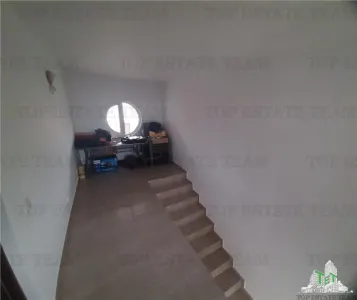 Casa spatioasa cu 8 camere si teren de 801 mp - ideala pentru 2 familii - foto 20