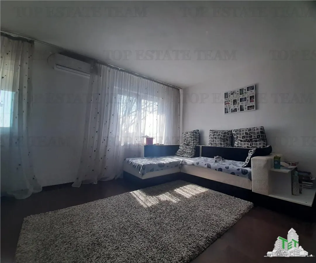 Casa spatioasa cu 8 camere si teren de 801 mp - ideala pentru 2 familii - foto 3