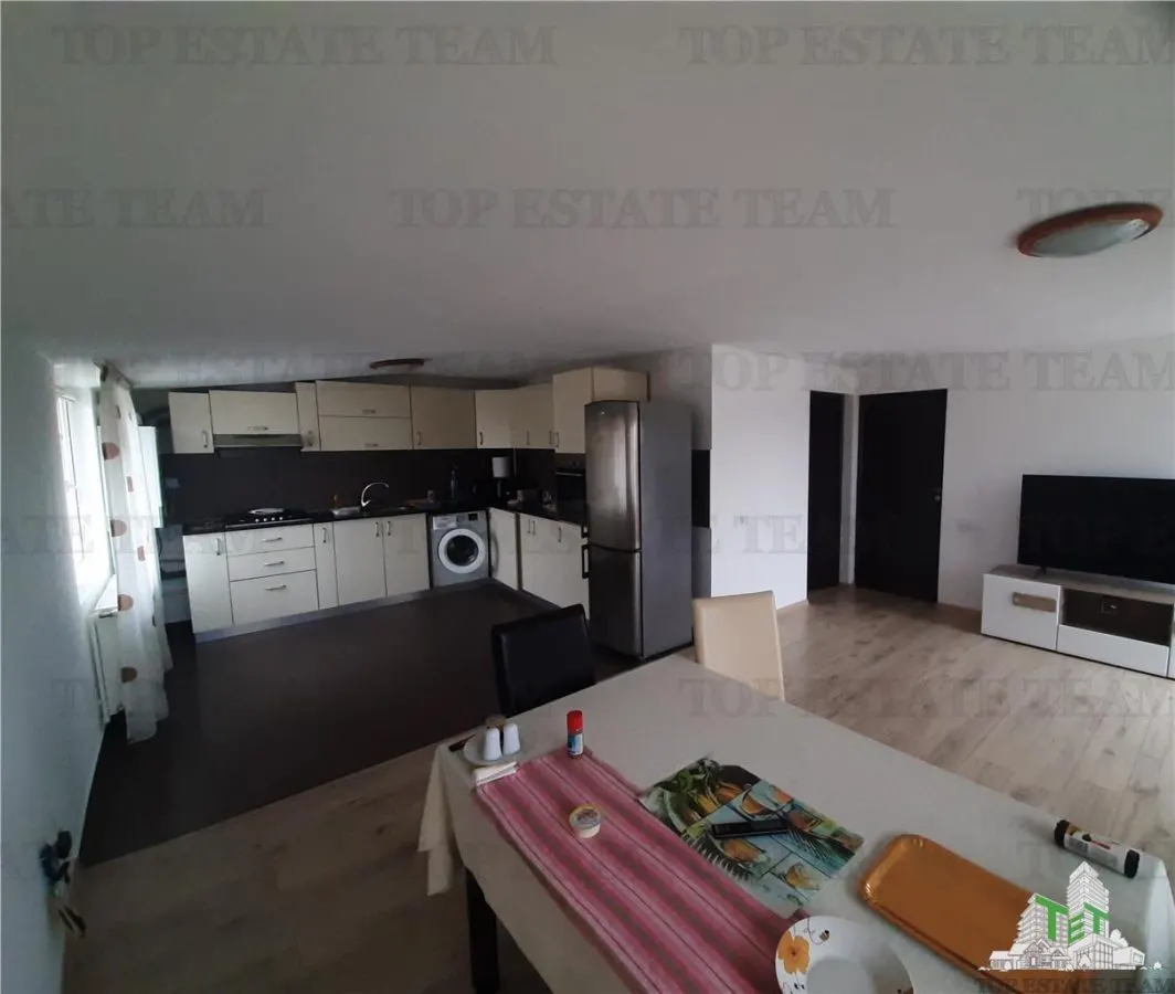 Casa spatioasa cu 8 camere si teren de 801 mp - ideala pentru 2 familii - foto 8