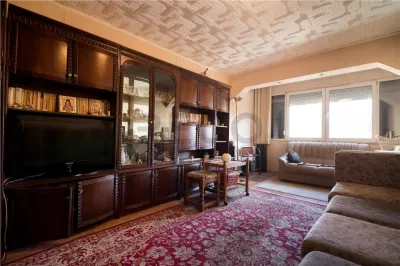 RECO, Apartament decomentat cu lift, 3 camere, Zona Rogerius, Oradea - Oradea