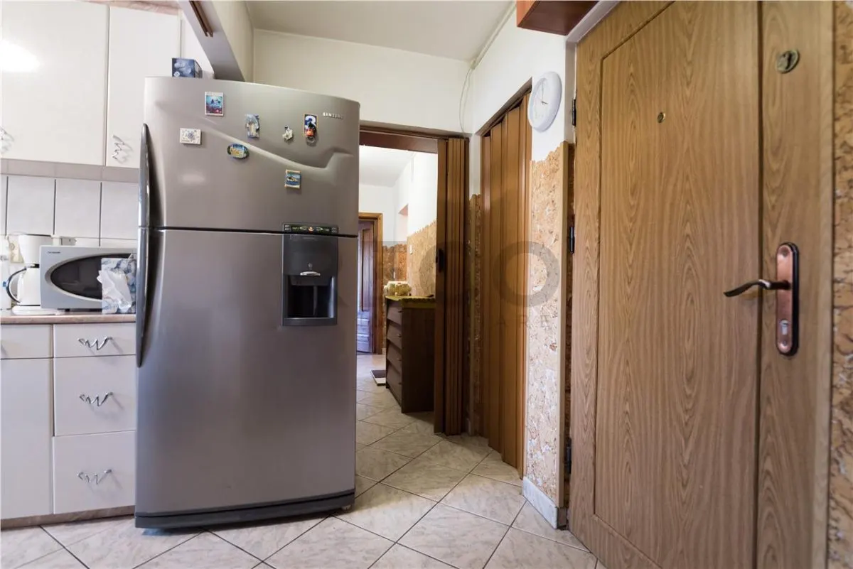 RECO, Apartament decomentat cu lift, 3 camere, Zona Rogerius, Oradea - foto 6