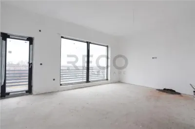 RECO apartament cu 3 camere parter + 2 etaje Oradea zona dealuri - Oradea