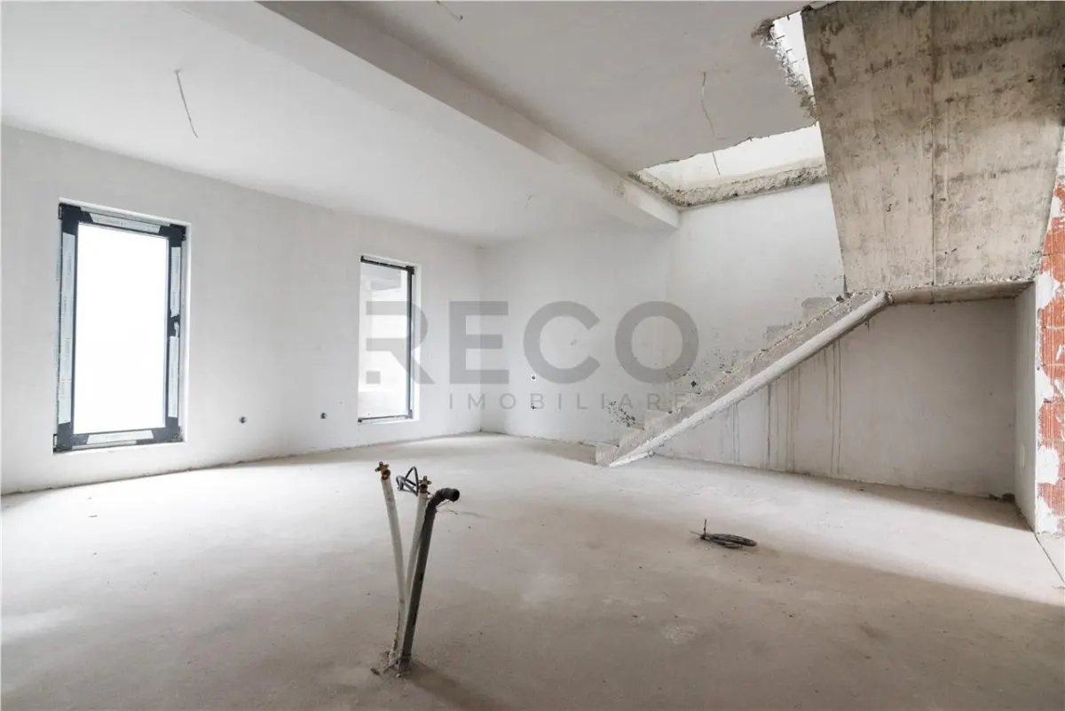 RECO apartament cu 3 camere parter + 2 etaje Oradea zona dealuri - foto 13