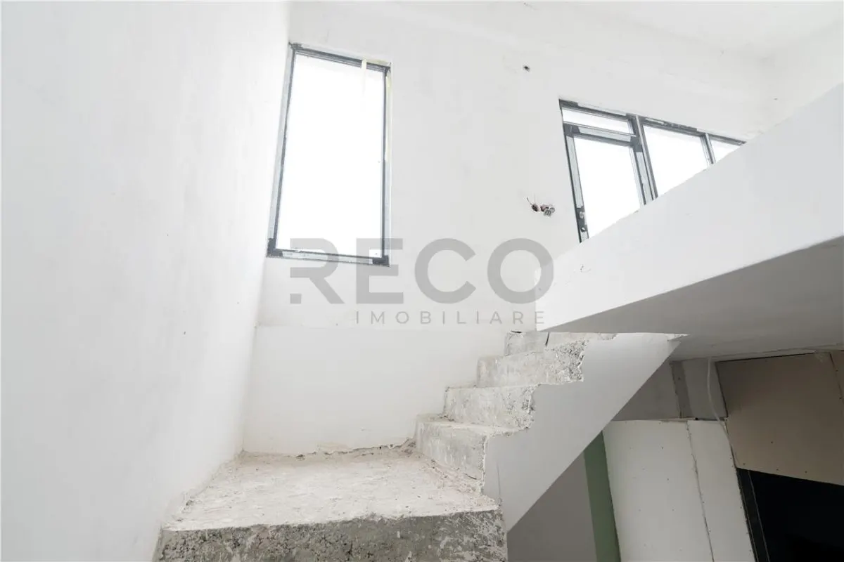 RECO apartament cu 3 camere parter + 2 etaje Oradea zona dealuri - foto 16