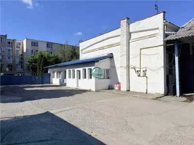Vand hala cu suprafata de 1516 mp si teren generos de 5003 mp - foto 6