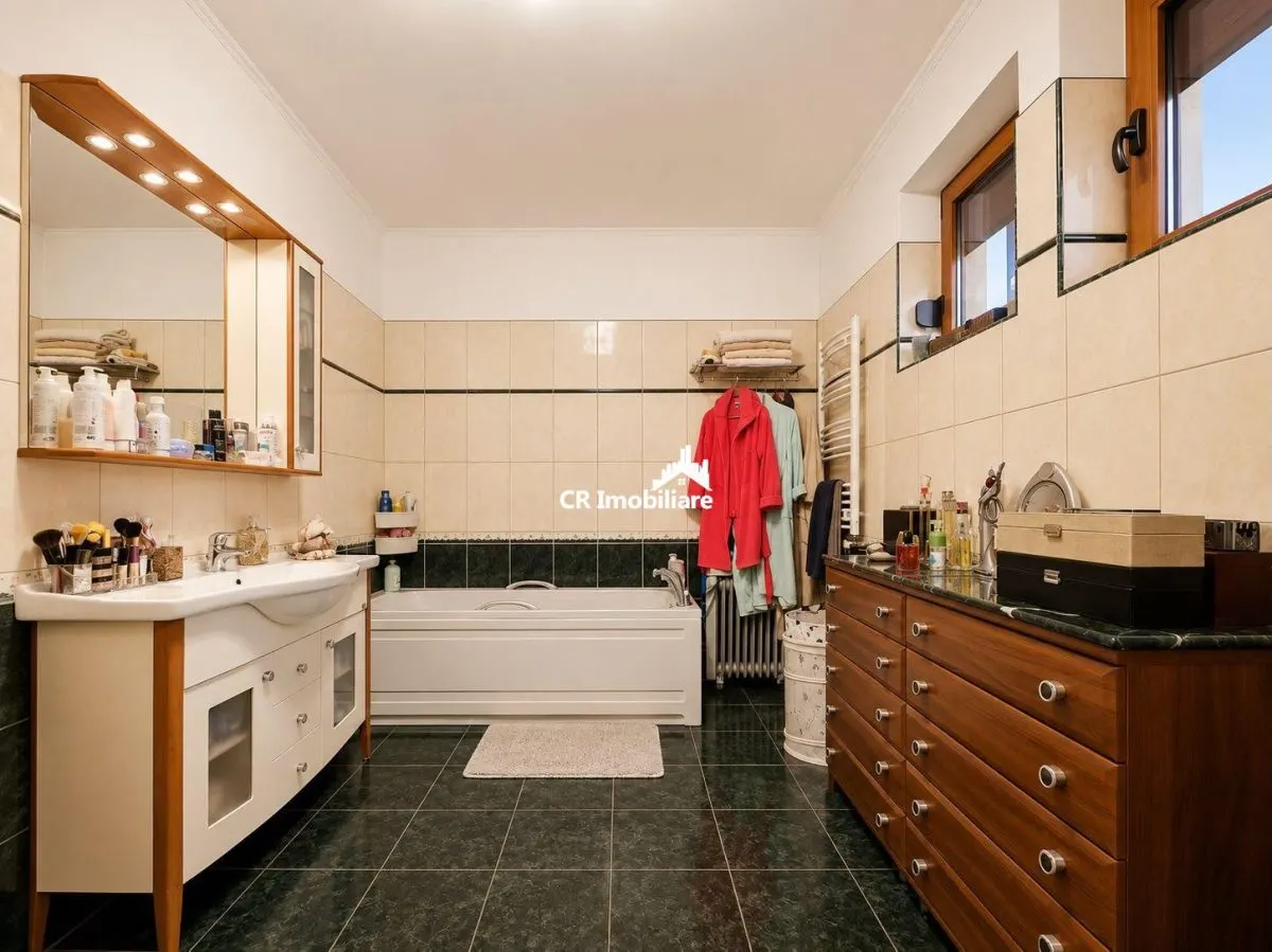 Vila de vanzare 5 camere Sisesti - foto 5