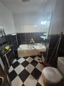 Apartament 3 camere in Targoviste, zona Constantin Brancoveanu - foto 11