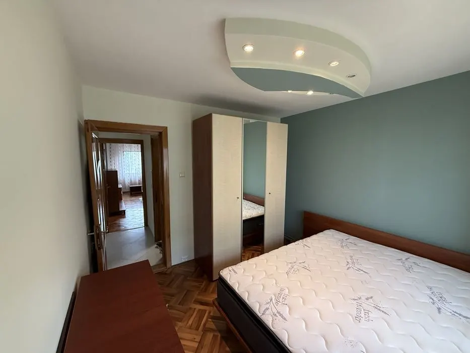 Apartament 2 camere decomandat etajul 2 zona Grivitei- Mihai Viteazul - foto 2
