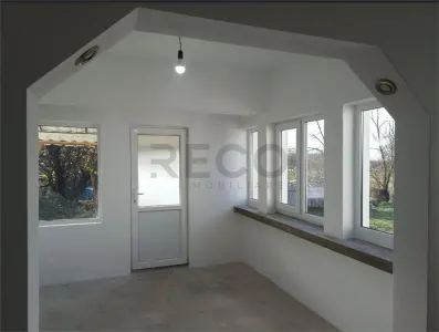 RECO- Casa renovata complet în Sântimreu - foto 5