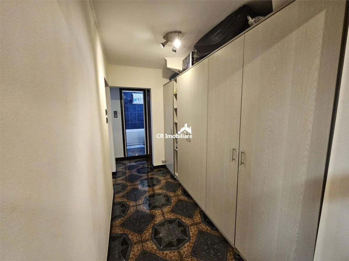 Apartament 3 camere Fizicienilor cu centrala proprie - foto 3