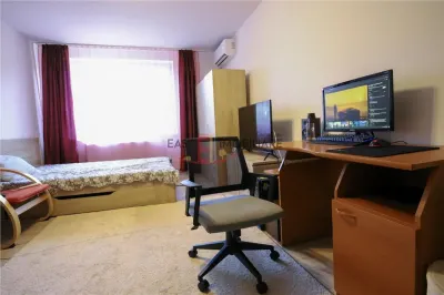 Apartament 2 camere,2 dormitoare, etaj 2, 7 Noiembrie, AC, UMFST - foto 2