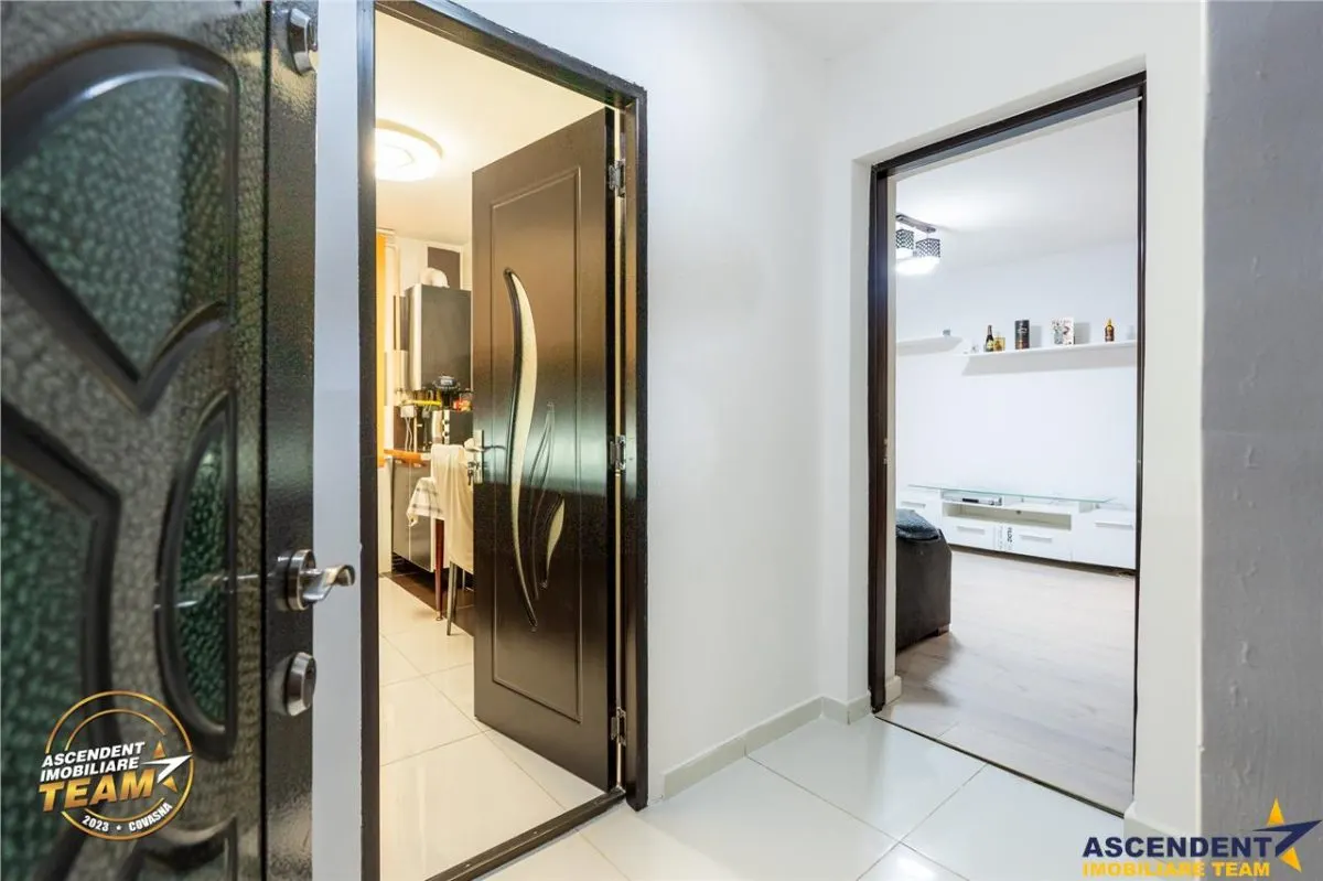 OFERTA REZERVATA! FILM & 3D ! Apartament 2 camere, echipat, balcon, areal cu atmosfera linistita,  Covasna. - foto 5