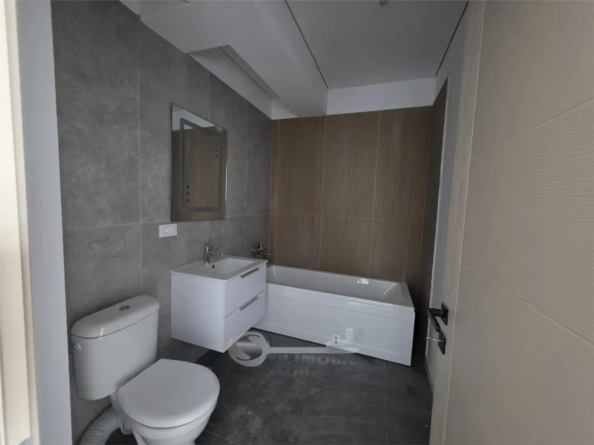 Apartament o camera Bucium + curte de 20mp - foto 3