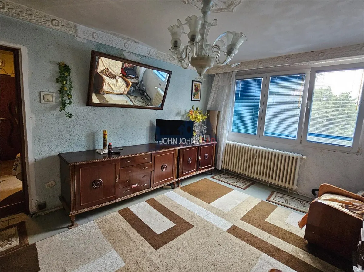 Apartament 3 camere decomandat - Brancoveanu, Str. Uioara - 63mp - foto 2