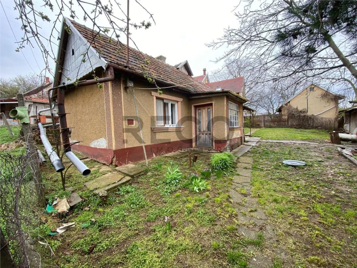 RECO Casa cu 2 camere cu priveliste frumoasa in Diosig - foto 1