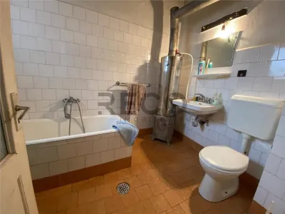 RECO Casa cu 2 camere cu priveliste frumoasa in Diosig - foto 5