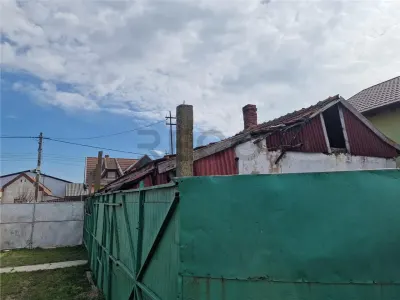RECO Casa de demolat cu teren mare in Bors - foto 2