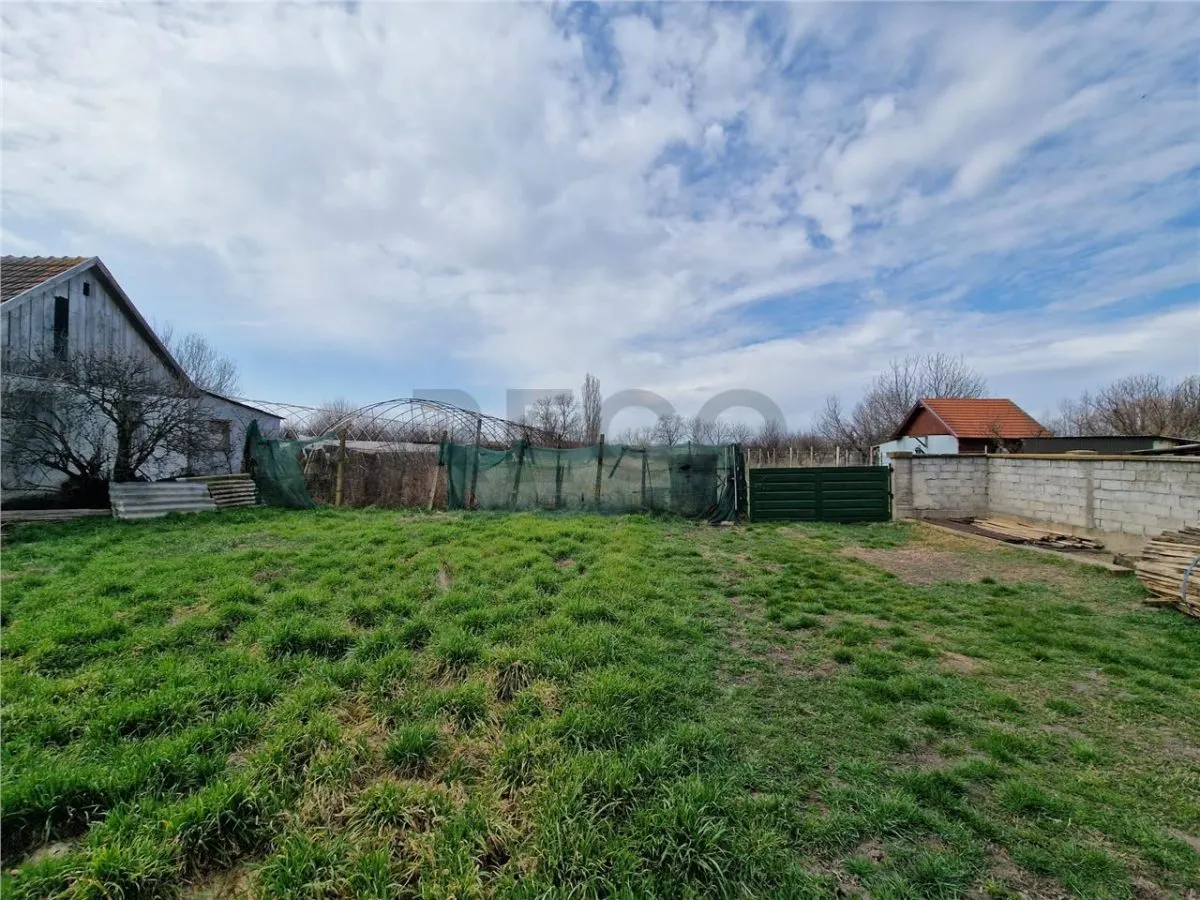 RECO Casa de demolat cu teren mare in Bors - foto 7