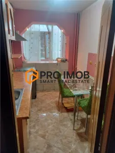 Apartament 2 camere cf 1 semidecomandat zona Micro 5 - foto 3