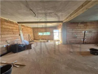 Moșnița Nouă, Duplex cu 3 dormitoare și 374 mp teren, La 100 m de strada principală. - foto 2