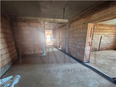 Moșnița Nouă, Duplex cu 3 dormitoare și 374 mp teren, La 100 m de strada principală. - foto 11