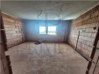 Moșnița Nouă, Duplex cu 3 dormitoare și 374 mp teren, La 100 m de strada principală. - foto 5