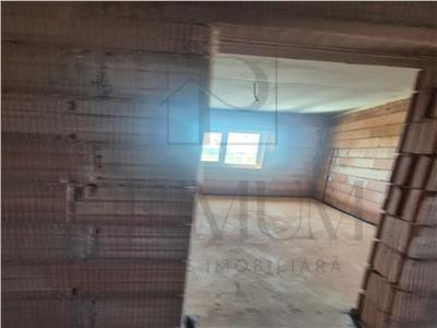 Moșnița Nouă, Duplex cu 3 dormitoare și 374 mp teren, La 100 m de strada principală. - foto 9