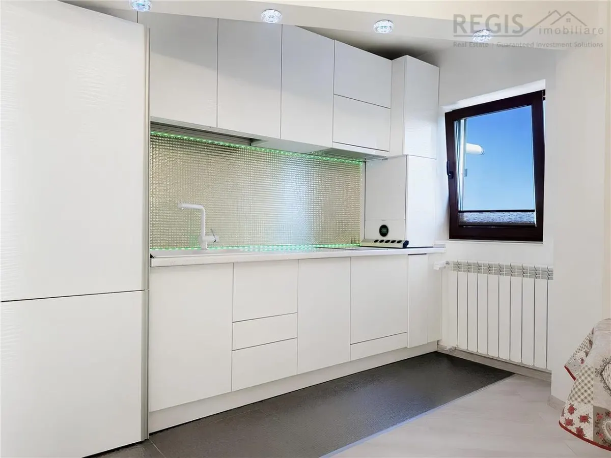 Apartament renovat cu 2 camere si parcare zona Judetean - foto 4